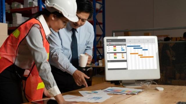 Transforming Business Efficiency with Field Service Management Software